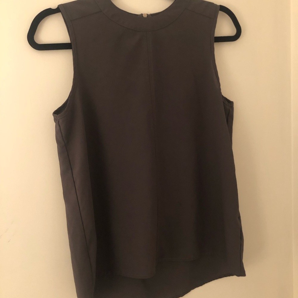 Sleeveless work blouse